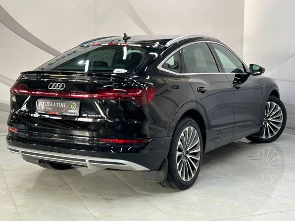 Audi e-tron Sportback I с пробегом 2022 года, цена 4 999 000 рублей, 26000 км, внедорожник, Автокод Объявления