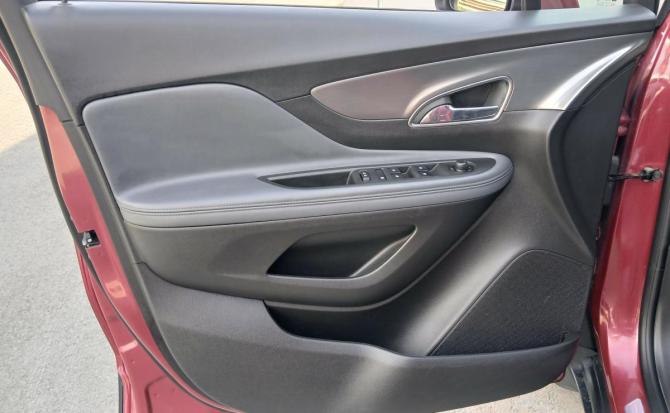 Opel Mokka I с пробегом 2015 года, цена 1 149 000 рублей, 135526 км, внедорожник, Автокод Объявления