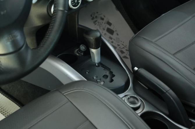 Mitsubishi Outlander II с пробегом 2007 года, цена 1 099 000 рублей, 276000 км, внедорожник, Автокод Объявления