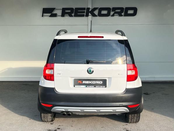 Skoda Yeti I с пробегом 2013 года, цена 1 100 000 рублей, 153700 км, внедорожник, Автокод Объявления