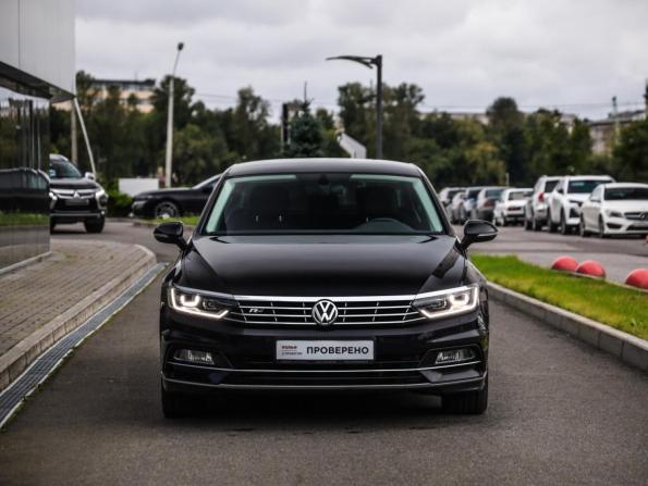 Volkswagen Passat B8 с пробегом 2017 года, цена 2 399 000 рублей, 86000 км, седан, Автокод Объявления