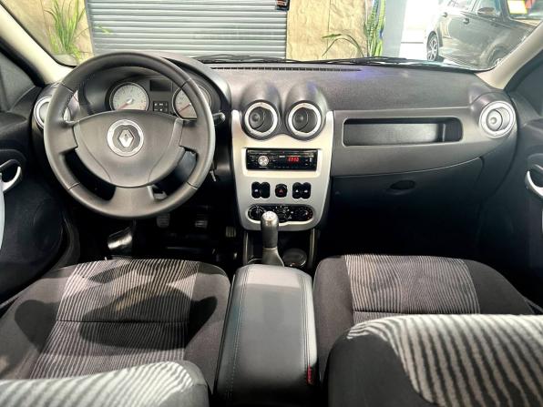 Renault Logan I Рестайлинг с пробегом 2012 года, цена 620 000 рублей, 198800 км, седан, Автокод Объявления
