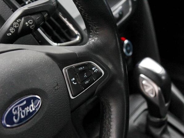 Ford Focus III Рестайлинг с пробегом 2018 года, цена 1 599 900 рублей, 30000 км, хэтчбек, Автокод Объявления
