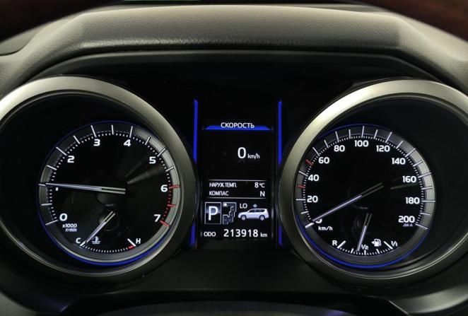 Toyota Land Cruiser Prado 150 Series Рестайлинг 1 с пробегом 2016 года, цена 3 860 000 рублей, 213918 км, внедорожник, Автокод Объявления
