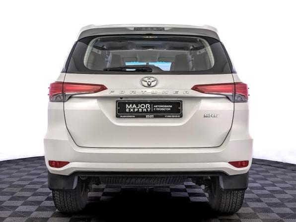Toyota Fortuner II Рестайлинг с пробегом 2022 года, цена 4 750 000 рублей, 23478 км, внедорожник, Автокод Объявления
