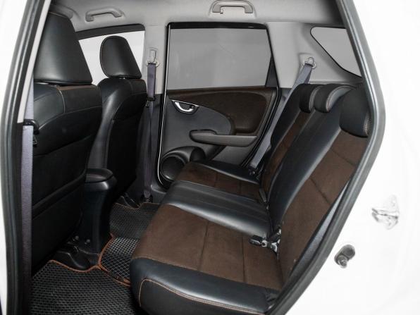 Honda Fit Shuttle I с пробегом 2012 года, цена 1 015 500 рублей, 123360 км, универсал, Автокод Объявления