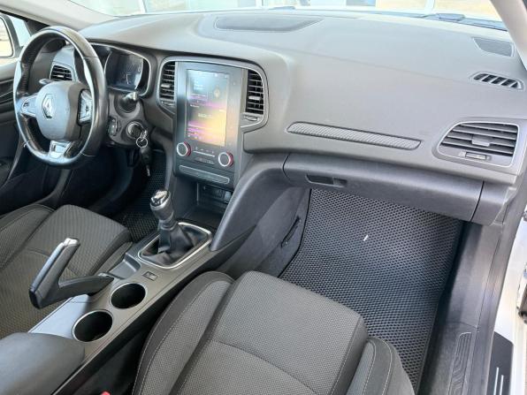 Renault Megane IV с пробегом 2018 года, цена 1 249 000 рублей, 218000 км, универсал, Автокод Объявления