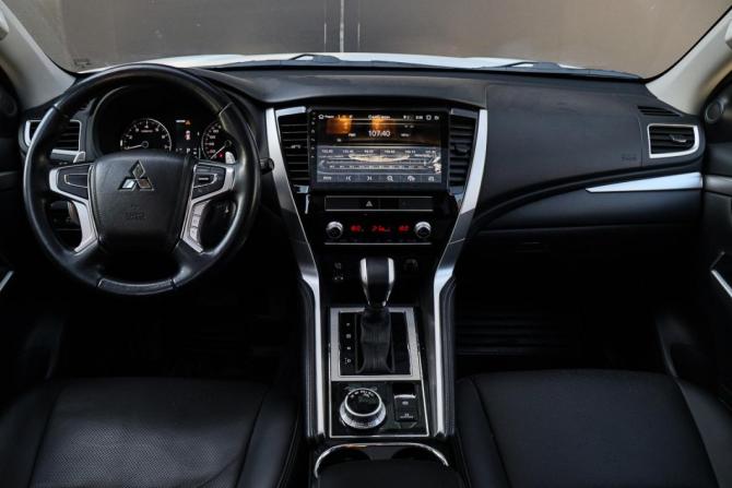 Mitsubishi Pajero Sport III Рестайлинг с пробегом 2020 года, цена 3 990 000 рублей, 50847 км, внедорожник, Автокод Объявления