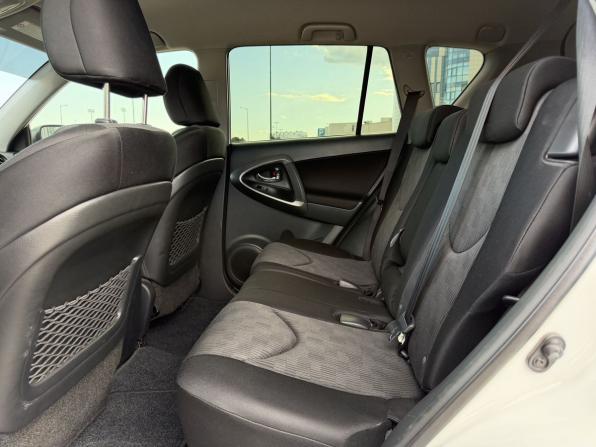 Toyota RAV4 III (XA30) Рестайлинг с пробегом 2012 года, цена 1 650 000 рублей, 129008 км, внедорожник, Автокод Объявления