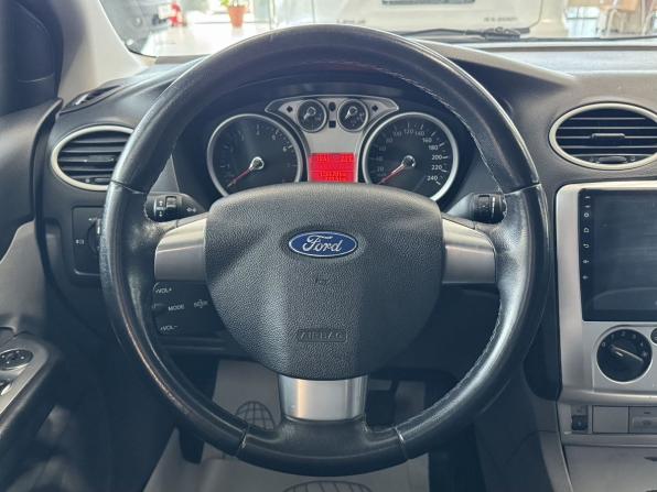 Ford Focus II Рестайлинг с пробегом 2010 года, цена 625 000 рублей, 138670 км, седан, Автокод Объявления