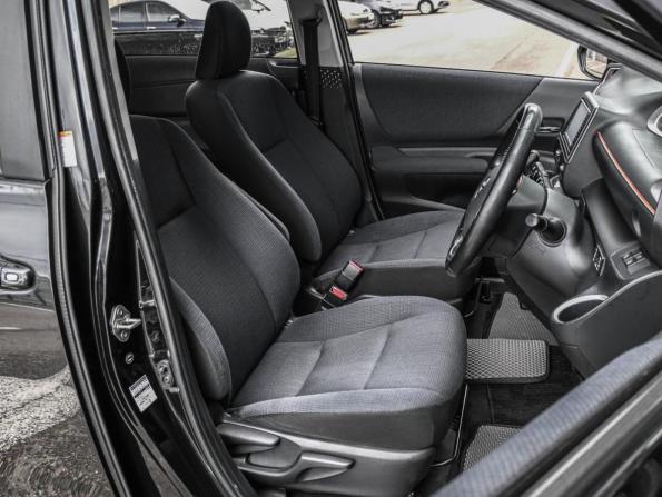 Toyota Sienta II с пробегом 2018 года, цена 1 779 000 рублей, 86501 км, компактвэн, Автокод Объявления