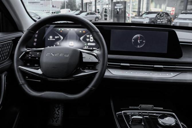Exeed LX I Рестайлинг с пробегом 2024 года, цена 2 348 000 рублей, 44650 км, внедорожник, Автокод Объявления