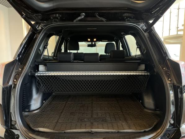 Toyota RAV4 IV (XA40) Рестайлинг с пробегом 2019 года, цена 2 794 300 рублей, 124640 км, внедорожник, Автокод Объявления