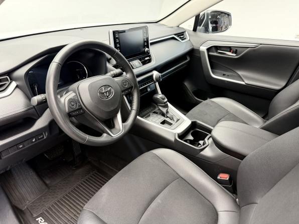 Toyota RAV4 V (XA50) с пробегом 2021 года, цена 3 428 000 рублей, 40422 км, внедорожник, Автокод Объявления