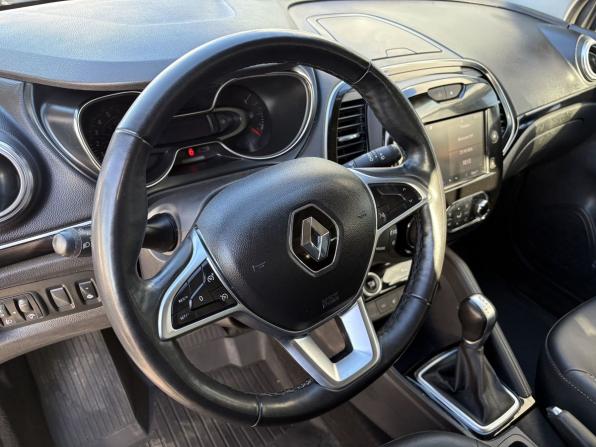 Renault Kaptur I Рестайлинг с пробегом 2021 года, цена 1 449 000 рублей, 98330 км, внедорожник, Автокод Объявления