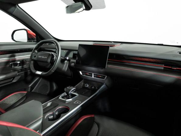 JETOUR DASHING I с пробегом 2024 года, цена 1 800 000 рублей, 25137 км, внедорожник, Автокод Объявления