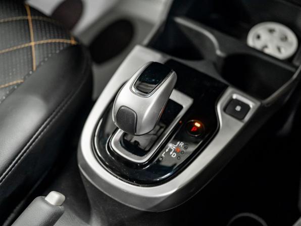Honda Fit III Рестайлинг с пробегом 2018 года, цена 1 075 000 рублей, 57881 км, хэтчбек, Автокод Объявления