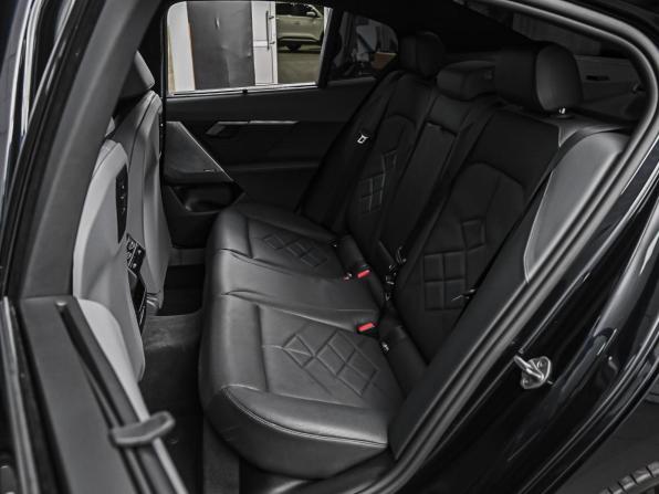 BMW 5 серии VIII (G60/G61/G68) с пробегом 2023 года, цена 7 699 000 рублей, 45839 км, седан, Автокод Объявления