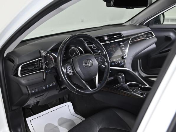 Toyota Camry VIII (XV70) с пробегом 2019 года, цена 1 679 000 рублей, 77000 км, седан, Автокод Объявления