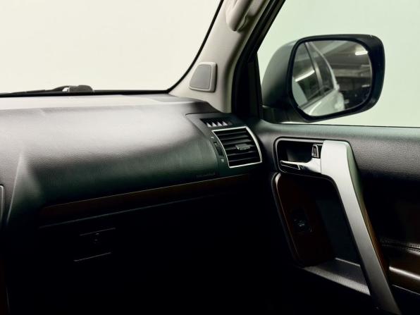 Toyota Land Cruiser Prado 150 Series Рестайлинг 1 с пробегом 2014 года, цена 3 490 000 рублей, 169489 км, внедорожник, Автокод Объявления