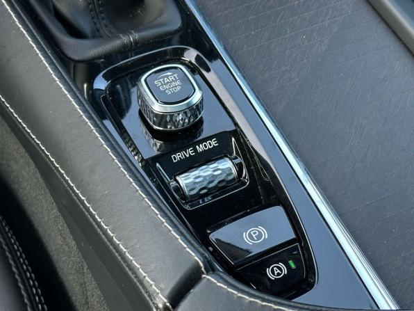 Volvo V90 Cross Country I с пробегом 2019 года, цена 3 190 000 рублей, 175223 км, универсал, Автокод Объявления