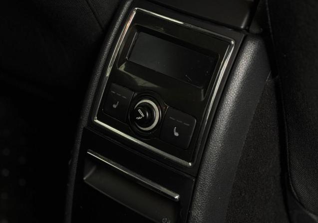Skoda Superb II Рестайлинг с пробегом 2013 года, цена 1 049 000 рублей, 165214 км, лифтбек, Автокод Объявления