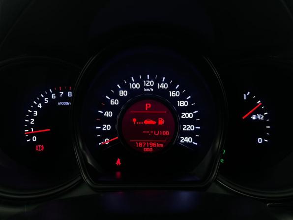 Kia Ceed II Рестайлинг с пробегом 2017 года, цена 1 250 000 рублей, 187194 км, хэтчбек, Автокод Объявления