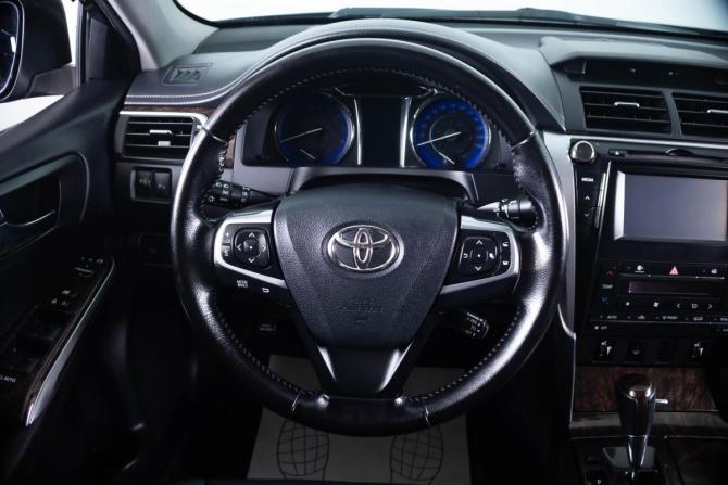 Toyota Camry VII (XV50) Рестайлинг с пробегом 2015 года, цена 1 799 000 рублей, 209075 км, седан, Автокод Объявления