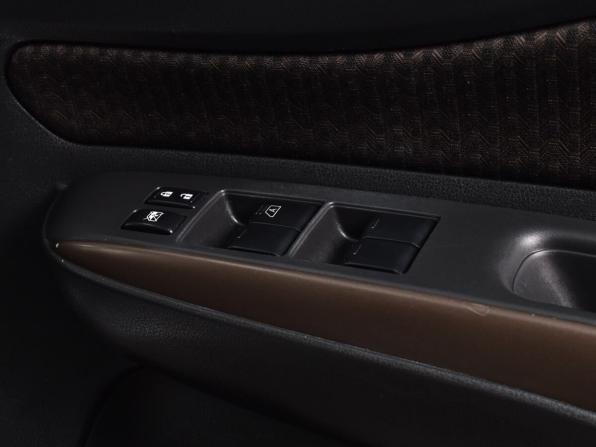 Nissan Note II Рестайлинг с пробегом 2016 года, цена 1 089 995 рублей, 33399 км, хэтчбек, Автокод Объявления