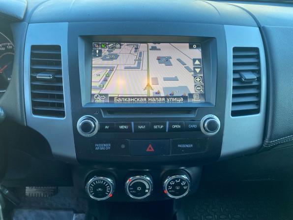 Mitsubishi Outlander II Рестайлинг с пробегом 2010 года, цена 848 000 рублей, 320000 км, внедорожник, Автокод Объявления