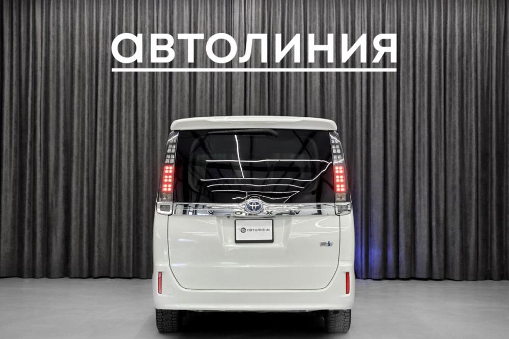 Toyota Voxy III (R80) Красноярск  - изображение 5