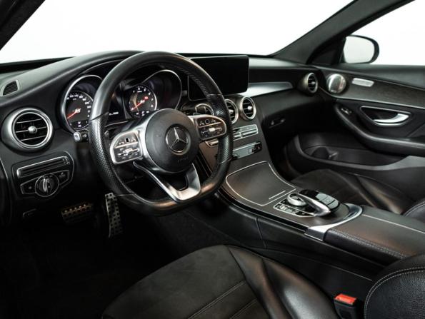 Mercedes-Benz C-Класс IV (W205) Рестайлинг с пробегом 2018 года, цена 2 599 585 рублей, 70051 км, седан, Автокод Объявления
