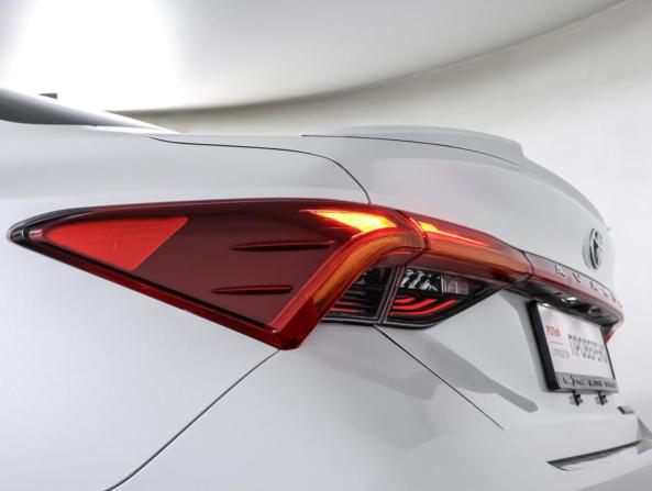 Toyota Avalon V с пробегом 2022 года, цена 3 720 000 рублей, 19743 км, седан, Автокод Объявления