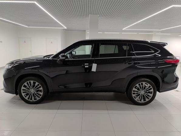 Toyota Highlander IV (XU70) с пробегом 2026 года, цена 5 600 000 рублей, 30 км, внедорожник, Автокод Объявления
