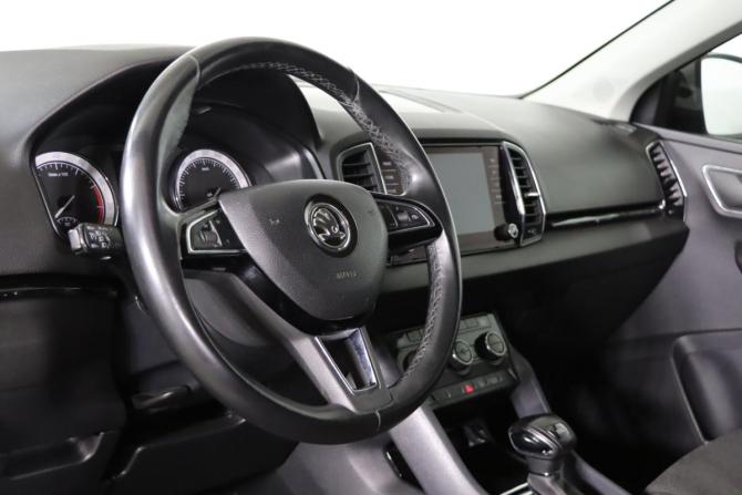 Skoda Karoq I с пробегом 2018 года, цена 1 599 990 рублей, 204884 км, внедорожник, Автокод Объявления