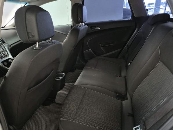 Opel Astra J Рестайлинг с пробегом 2013 года, цена 799 000 рублей, 213565 км, универсал, Автокод Объявления