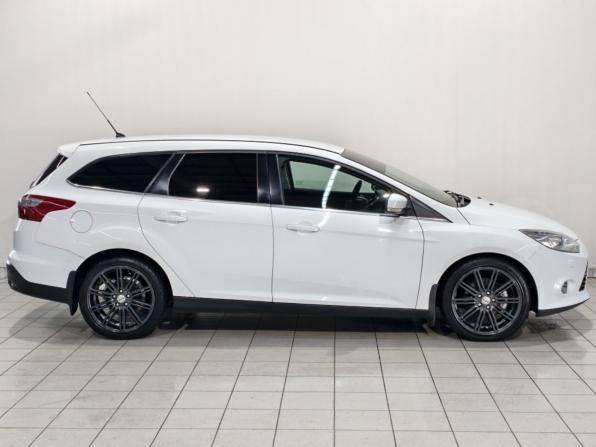 Ford Focus III с пробегом 2013 года, цена 915 000 рублей, 299176 км, универсал, Автокод Объявления