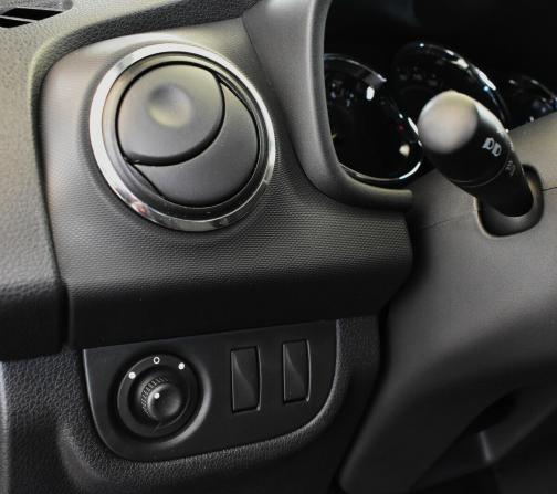 Renault Sandero II Рестайлинг с пробегом 2020 года, цена 1 150 000 рублей, 76072 км, хэтчбек, Автокод Объявления