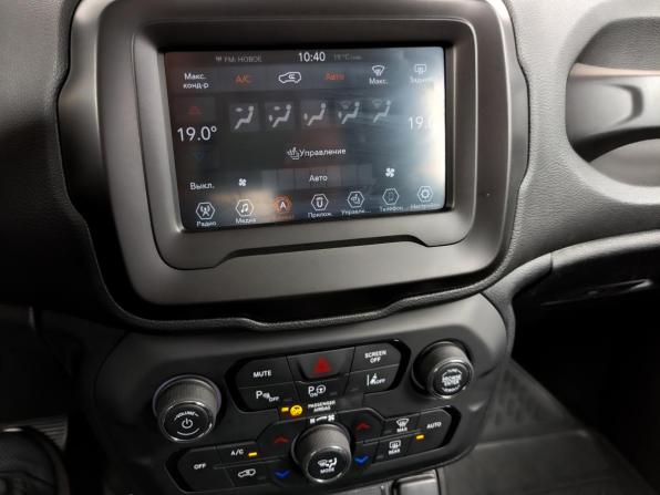 Jeep Renegade I с пробегом 2019 года, цена 1 900 000 рублей, 72439 км, внедорожник, Автокод Объявления