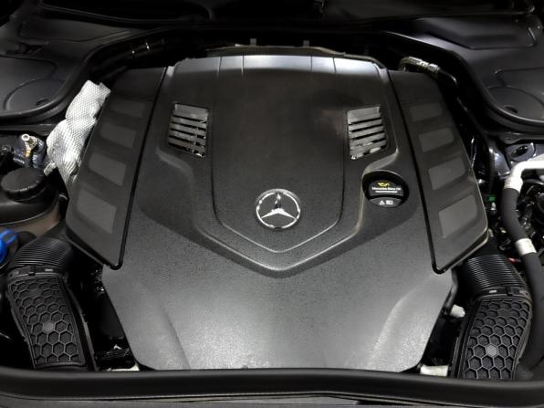 Mercedes-Benz Maybach S-Класс I (X222) Рестайлинг с пробегом 2018 года, цена 4 700 000 рублей, 124280 км, седан, Автокод Объявления