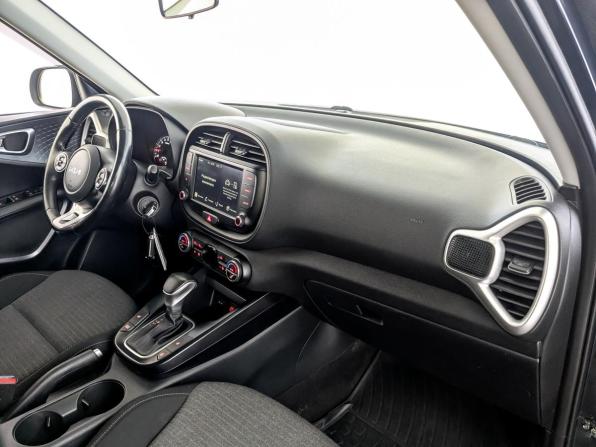 Kia Soul III с пробегом 2022 года, цена 2 210 000 рублей, 44023 км, хэтчбек, Автокод Объявления