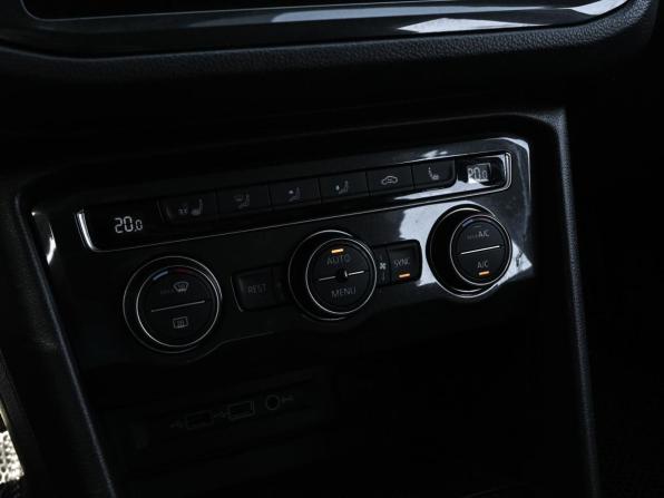 Volkswagen Tiguan II с пробегом 2018 года, цена 2 289 000 рублей, 91514 км, внедорожник, Автокод Объявления
