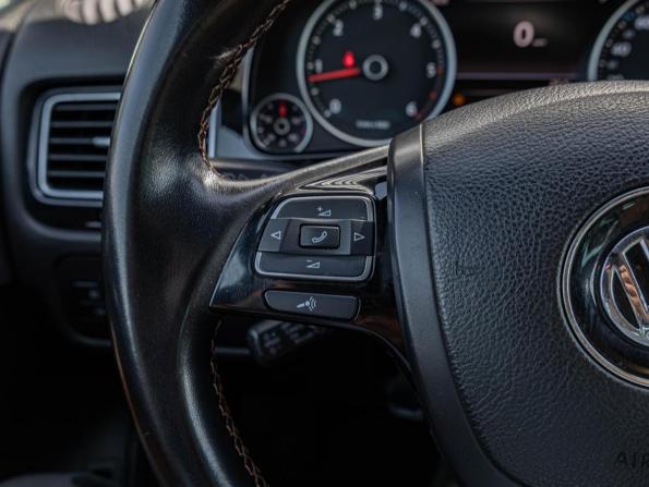 Volkswagen Touareg II с пробегом 2014 года, цена 2 340 000 рублей, 203941 км, внедорожник, Автокод Объявления