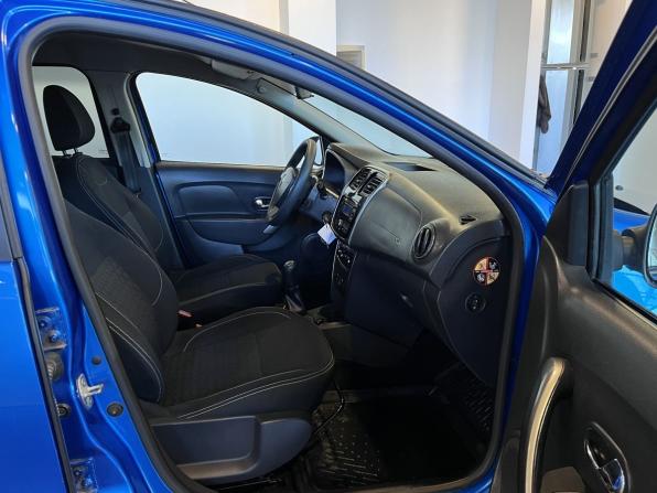 Renault Logan II с пробегом 2015 года, цена 680 000 рублей, 151813 км, седан, Автокод Объявления