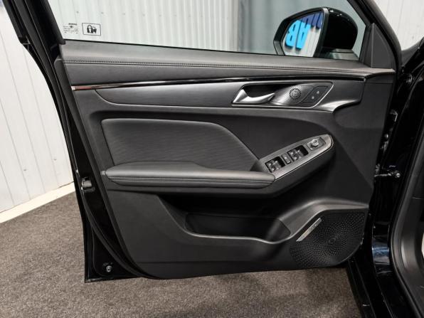 Haval Jolion I с пробегом 2023 года, цена 1 849 000 рублей, 51858 км, внедорожник, Автокод Объявления