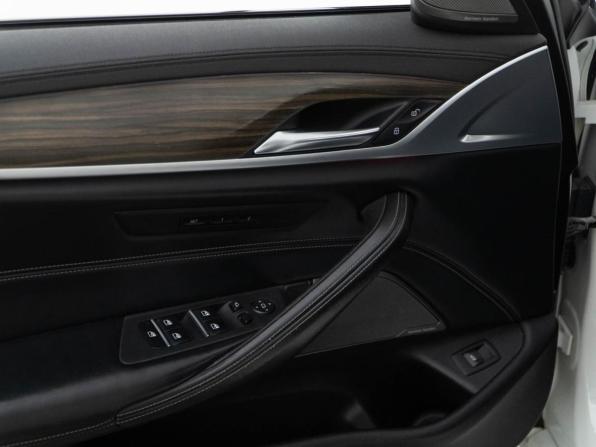 BMW 5 серии VII (G30/G31/G38) с пробегом 2019 года, цена 3 099 055 рублей, 262865 км, седан, Автокод Объявления