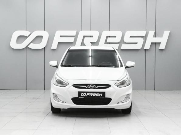 Hyundai Solaris I с пробегом 2013 года, цена 979 000 рублей, 207228 км, седан, Автокод Объявления