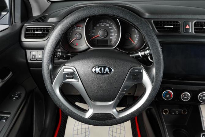 Kia Rio III Рестайлинг с пробегом 2016 года, цена 1 199 000 рублей, 96000 км, седан, Автокод Объявления