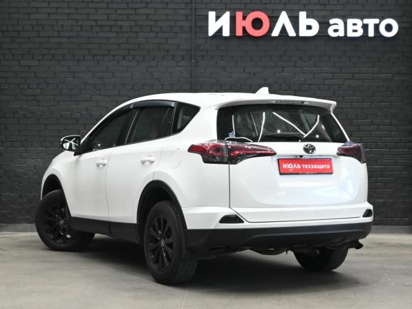 Toyota RAV4 IV (XA40) Рестайлинг с пробегом 2016 года, цена 1 950 000 рублей, 199822 км, внедорожник, Автокод Объявления