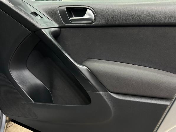 Volkswagen Tiguan I Рестайлинг с пробегом 2012 года, цена 1 299 500 рублей, 200795 км, внедорожник, Автокод Объявления
